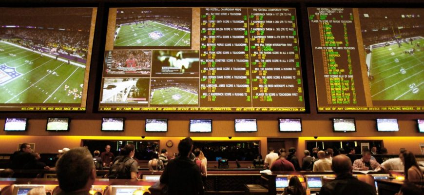 Что выгоднее - обычная ставка у букмекера или тотализатор, что лучше выбрать